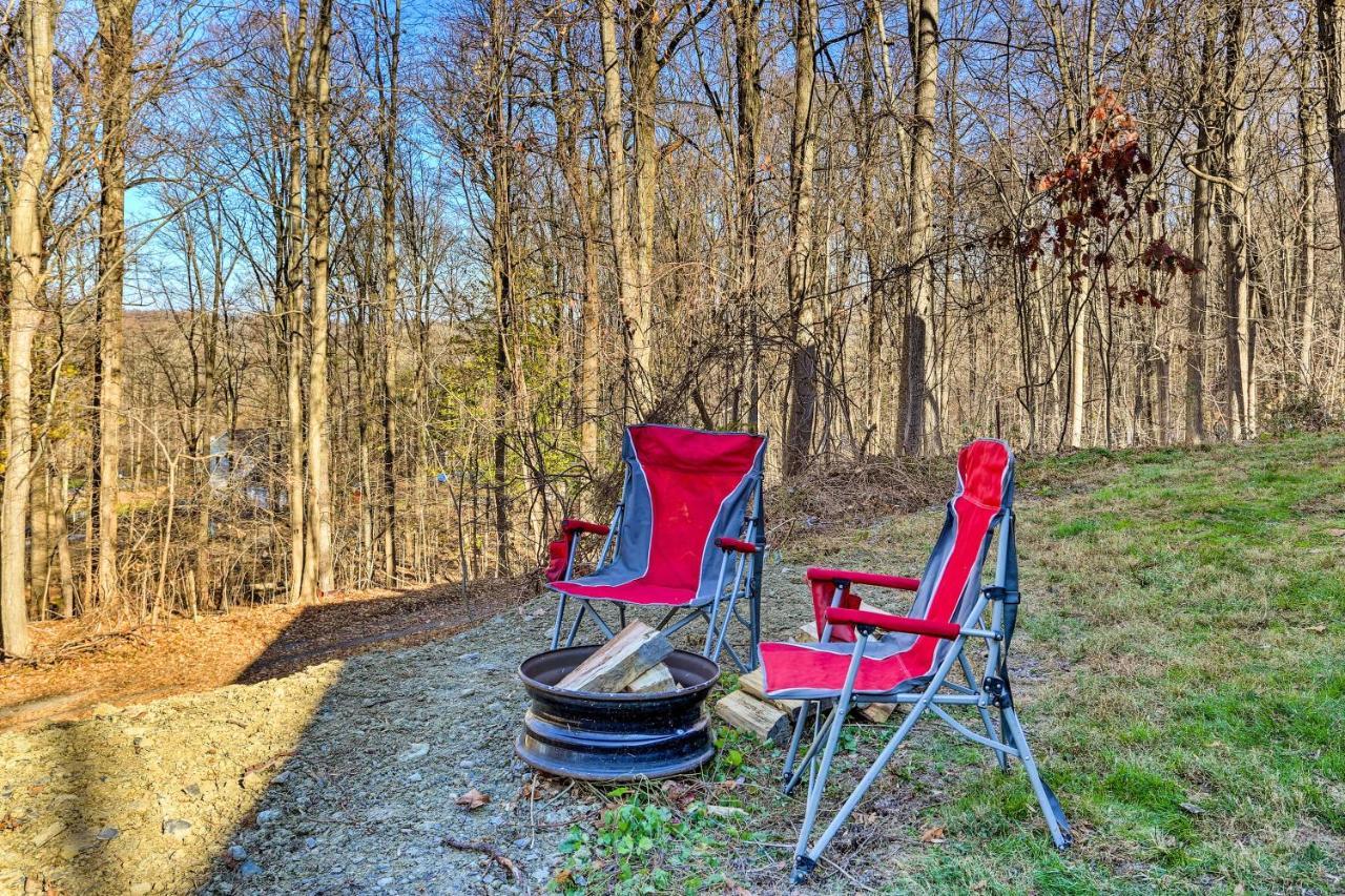 Charming Beacon Apt With Fire Pit Near Hiking! מראה חיצוני תמונה