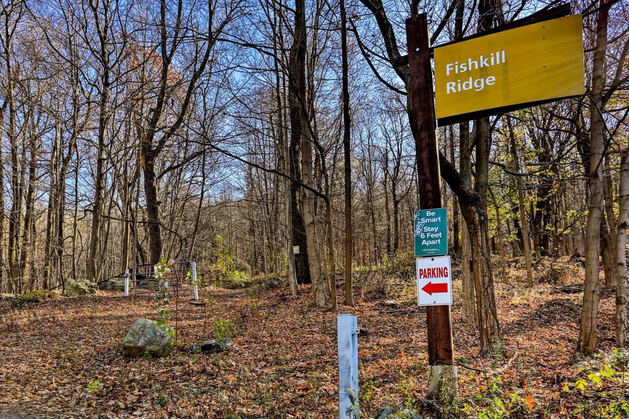 Charming Beacon Apt With Fire Pit Near Hiking! מראה חיצוני תמונה